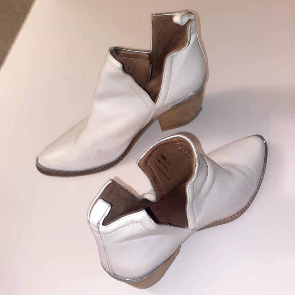 Jeffrey Campbell Cromwell Booties - size 8
